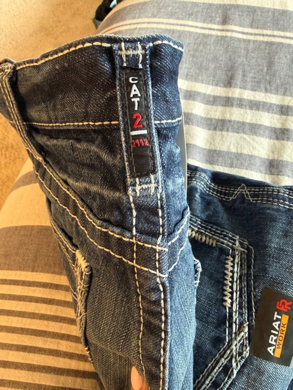 BNWT Ariat Glacier Blue Relaxed FR Boot Cut Jeans - Picture 4 of 7